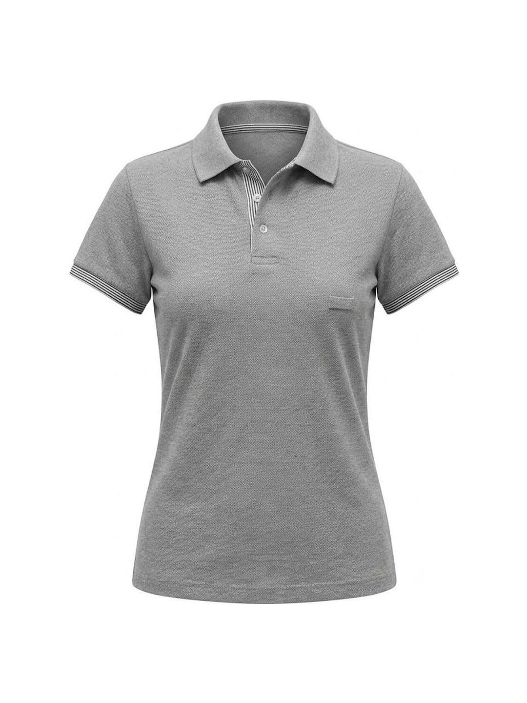 Camisa polo feminina cinza com detalhes listrados na gola e nas mangas